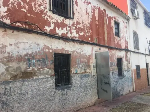 Casa en calle del Inspector Molinos, 7